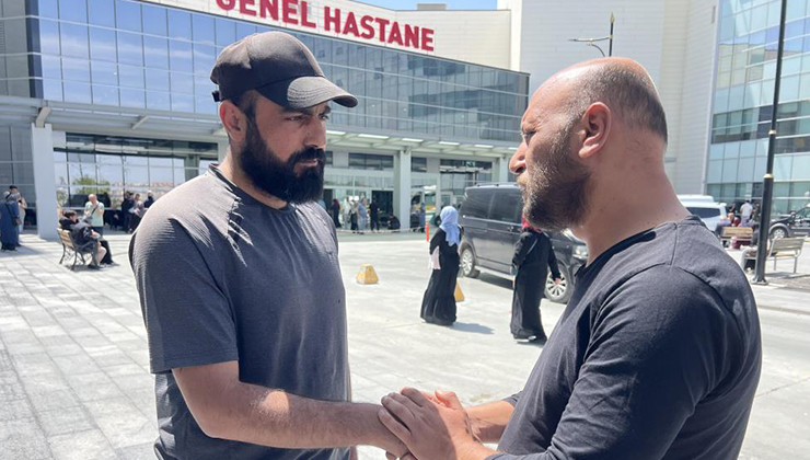 Çocuk bayramının buruk iki babası