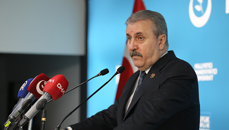 Destici: DEM Parti ve türevleri bir kez daha açılmamak üzere kapatılmalı