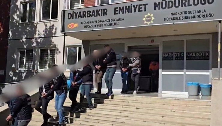 Diyarbakır merkezli 3 ilde torbacı operasyonu; 29 şüpheli tutuklandı
