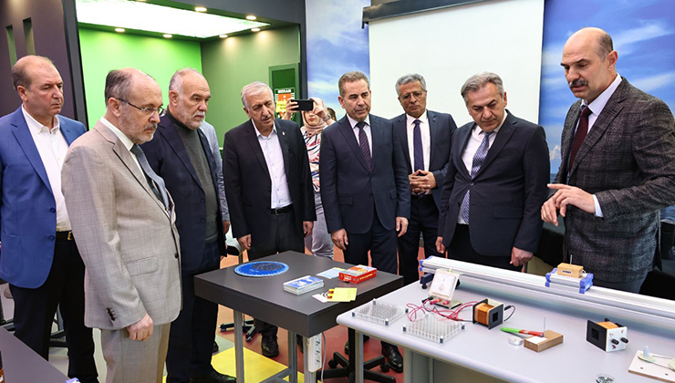 Eğitime sanayici dokunuşu: Meram Fen Lisesi’ne Teknoloji Laboratuvarı