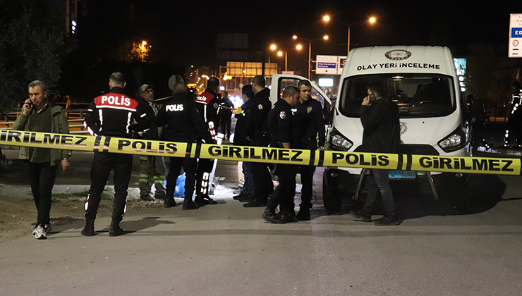 Eski sevgilisinden hamile kaldığı bebeğini evde doğurup çöpe atmış
