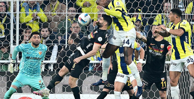 Fenerbahçe şampiyonluk şansını zora soktu