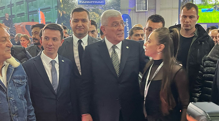 İYİ Parti Genel Başkanı Dervişoğlu Konya Tarım Fuarı’nda stantları gezdi