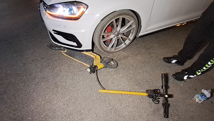 Karaman’da otomobil ile elektrikli skuter çarpıştı: 2 yaralı