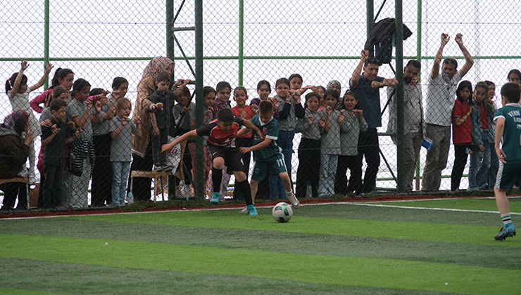 Karapınar’da halı saha turnuvası yapıldı
