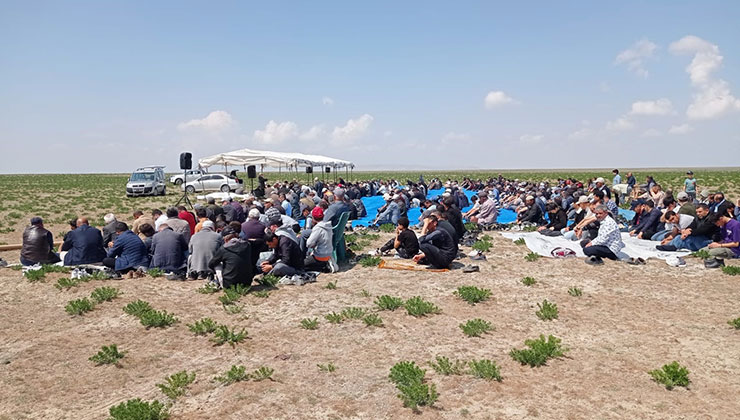 Karapınar’da kuraklık nedeniyle yağmur duası yapıldı