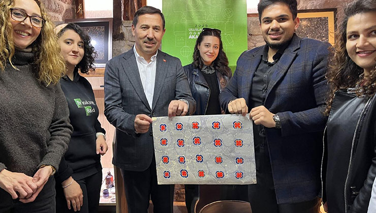 Karatay’da geleneksel sanatlar yabancı öğrencilerle buluşuyor