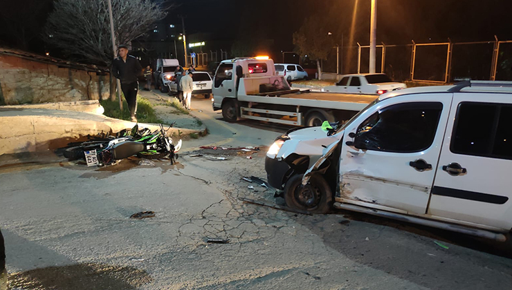 Kırıkkale’de hafif ticari araçla çarpışan motosiklet sürücüsü hayatını kaybetti