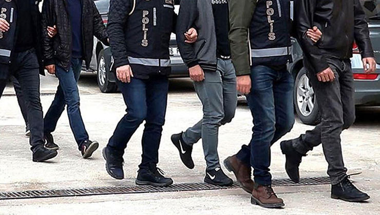 Konya merkezli 9 ilde FETÖ operasyonu: 20 gözaltı