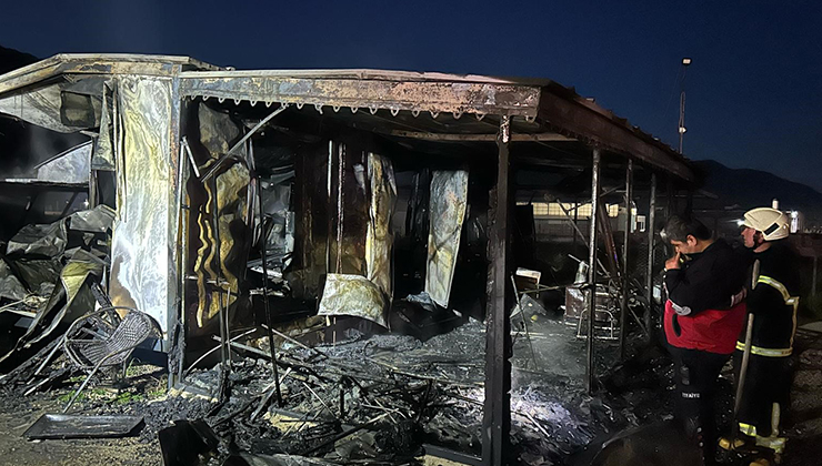 Konya’dan Burdur’a gidip iş yerini kundakladılar, kaçarken yakalanıp tutuklandılar