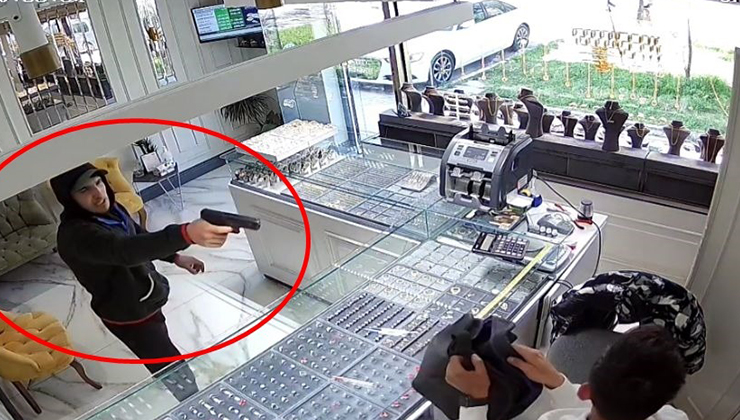 Kuyumcu, silahlı soygun girişimini ‘şaka’ sandı; şüpheli ateş edip kaçtı