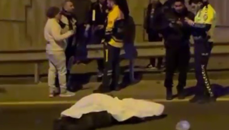 Motosiklet bariyerlere çarpıp, devrildi: 1 ölü, 1 yaralı