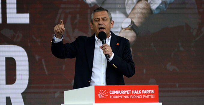 Özgür Özel: Cumhurbaşkanı adayıma güveniyorum