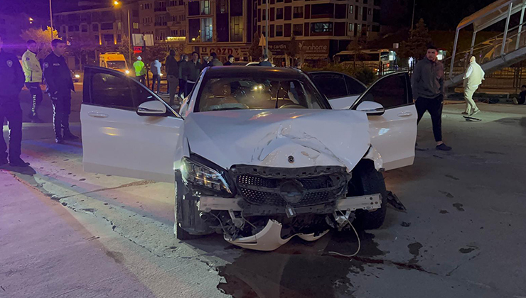 Polisin ‘dur’ ihtarına uymayan otomobilin ehliyetsiz sürücüsüne 37 bin lira ceza