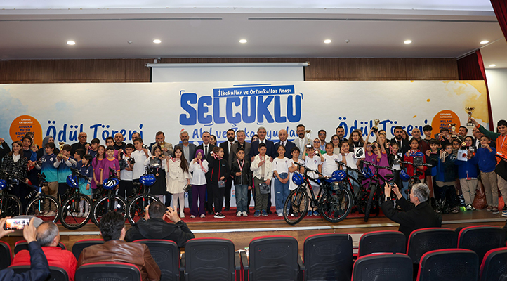 Selçuklu Akıl ve Zeka Oyunları Yarışması’nda ödül heyecanı yaşandı
