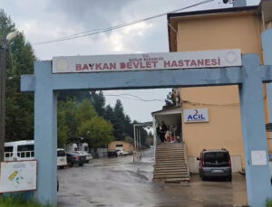 Siirt’te tır ile minibüs çarpıştı; 2 ölü, 1 yaralı