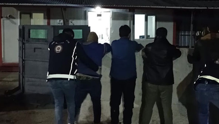Sivas’ta 5 kaçak göçmen yakalandı
