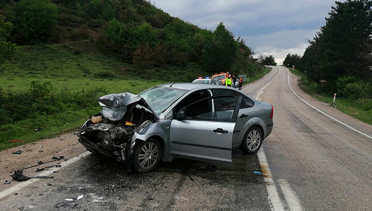 Tokat’ta otomobil ile kamyonet çarpıştı: 1 ölü, 1 yaralı