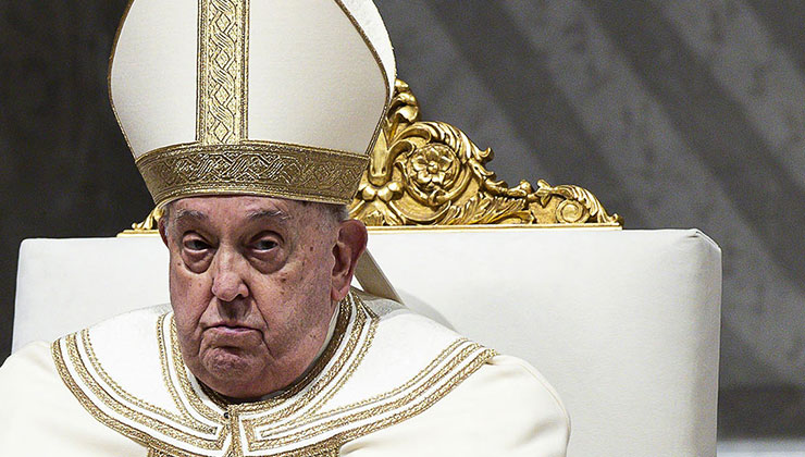 Vatikan duyurdu: Papa Francis hayatını kaybetti