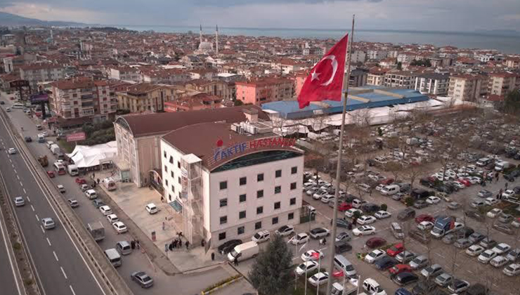 Yalova’da ‘deprem raporu’ eksik çıkan özel hastanenin faaliyeti geçici olarak durduruldu