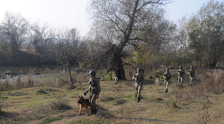 Yunanistan’a kaçmaya çalışan 3 terör şüphelisi yakalandı