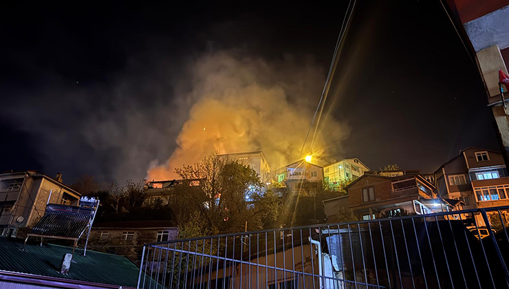 Zonguldak’ta 2 katlı binada yangın: 1 ölü