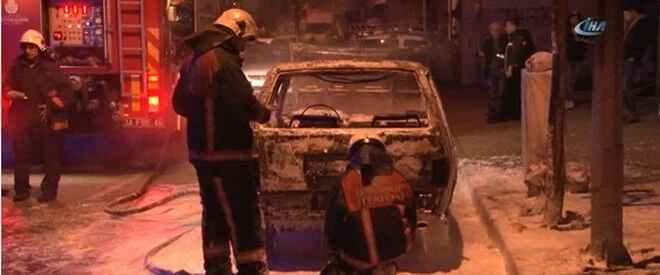 Samsun’da park halindeki araca benzin döküp yaktılar