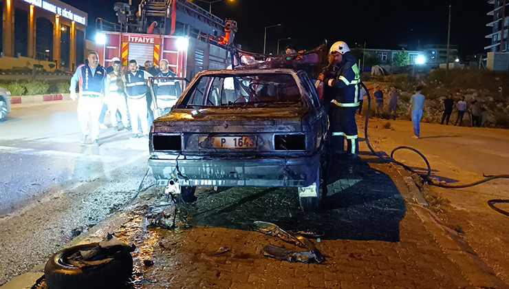 Adıyaman’da alkollü sürücü otomobilini yaktı