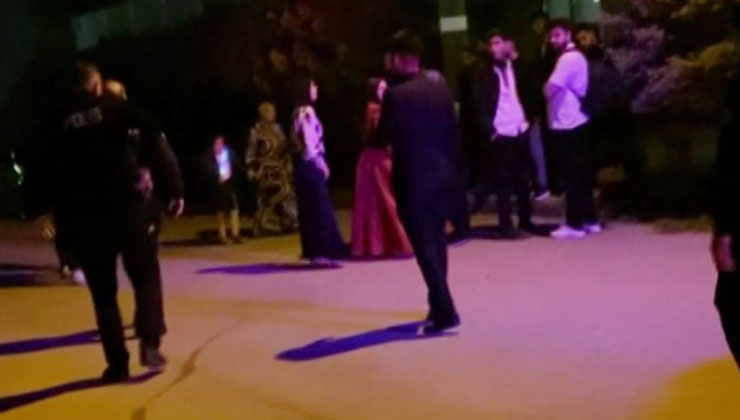 Aksaray’daki tekme ve yumrukların havada uçuştuğu düğün kavgasında polis memurları arada kaldı