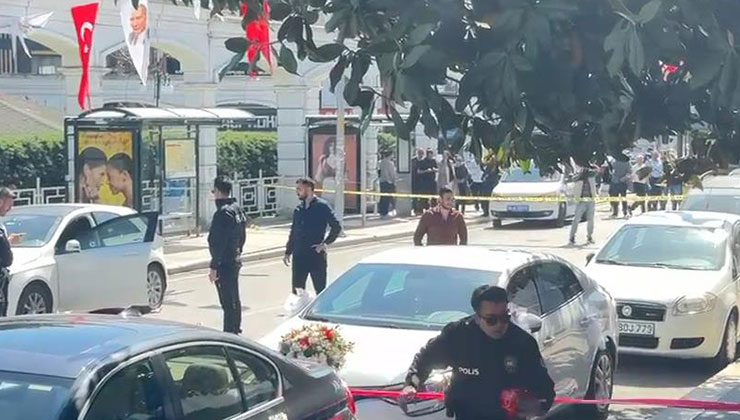 Avcılar’da motosikletle gelip otomobile ateş açtılar: 1 ölü