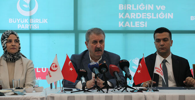 BBP Genel Başkanı Destici: “İki suç için idam cezası geri getirilmelidir”