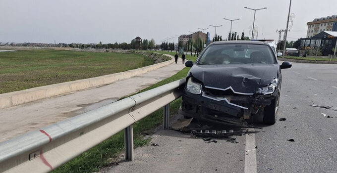 Beyşehir’de otomobiller çarpıştı: 2 yaralı