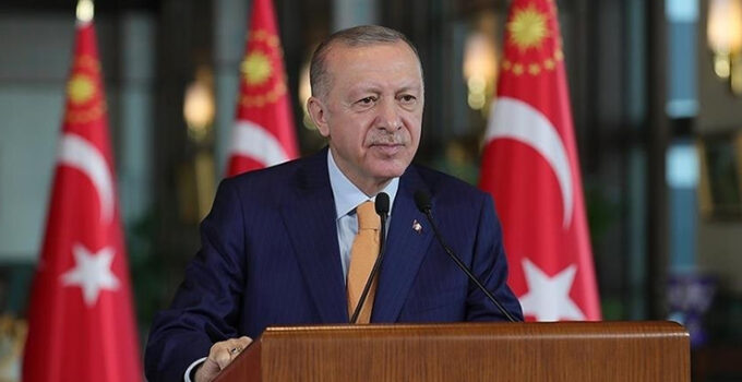 Cumhurbaşkanı Erdoğan: Türk gençliğinin enerjisiyle yaşadığımız çağa ‘Türkiye Yüzyılı’ damgasını vuracağına inanıyorum