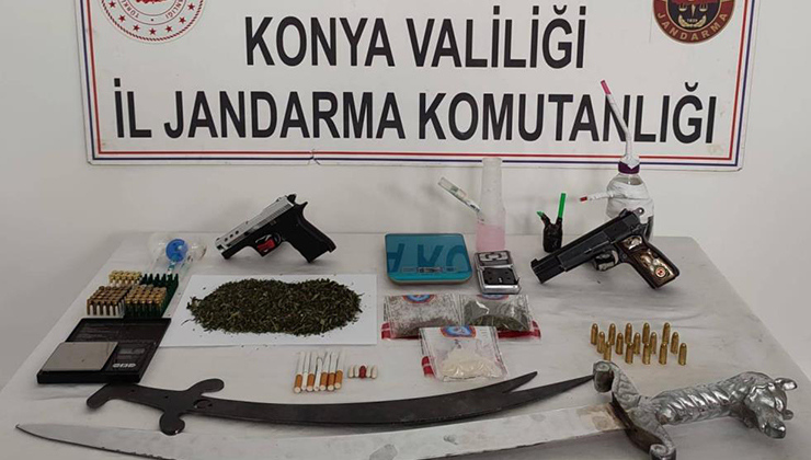 Çumra’da jandarmadan uyuşturucu operasyonu
