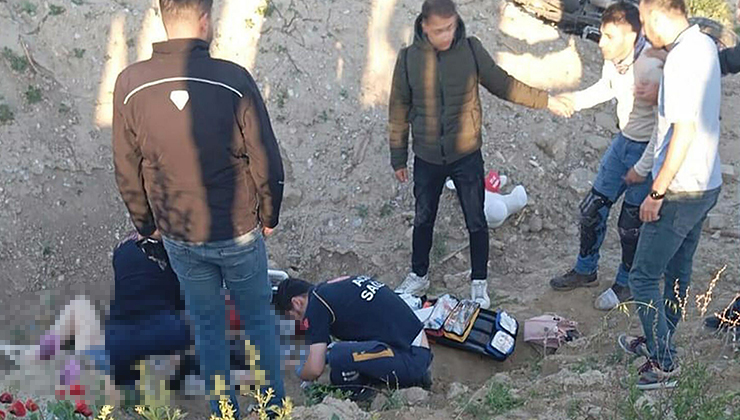 Denizli’de yoldan çıkıp takla atan motosikletteki 2 kişi öldü