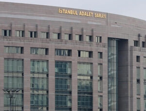 Gazeteci Yılmaz Özdil hakkında soruşturma başlatıldı