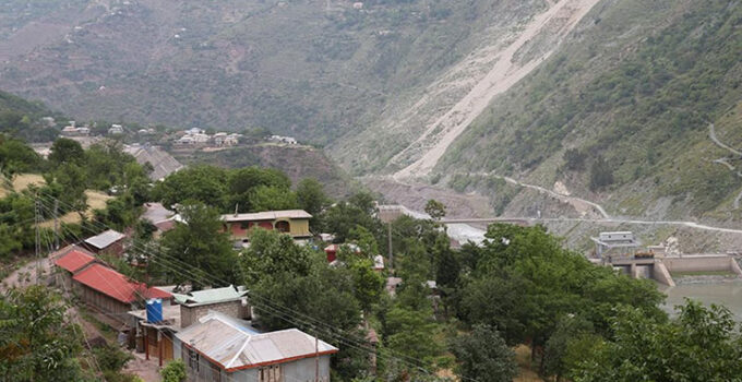Hindistan, ilk kez Pakistan’ın uçaklarını düşürdüğünü doğruladı