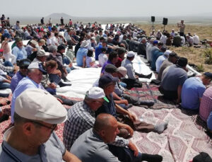 Karapınar’da yağmur duasına çıkıldı