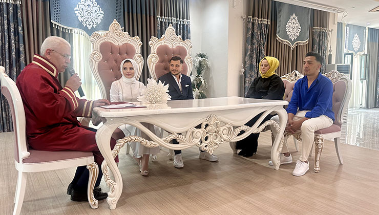 Konya’da nikah dairelerinde “25.05.2025” yoğunluğu yaşandı
