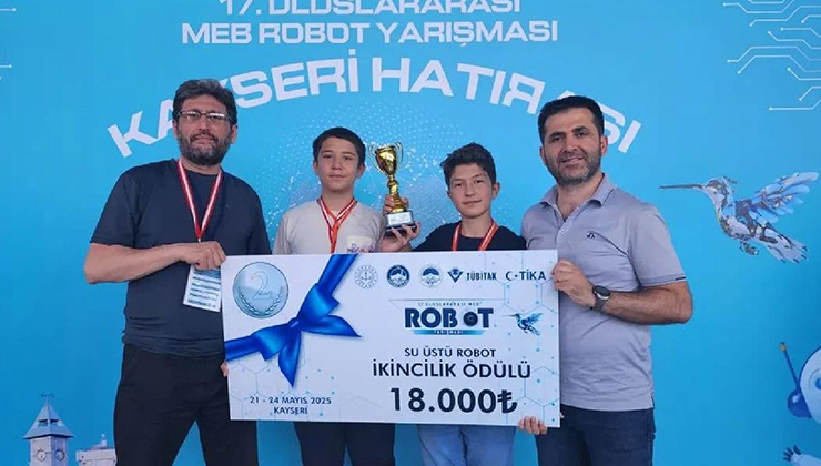 “KTP_Ayışığı1” robotu Türkiye ikincisi oldu