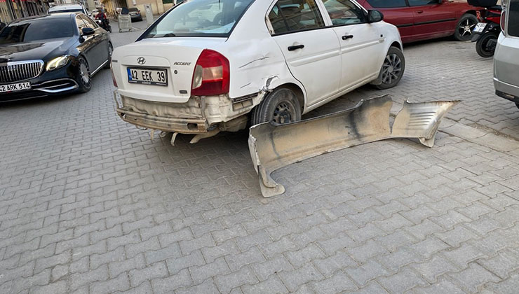 Kulu’da otomobille çarpışan motosikletli yaralandı
