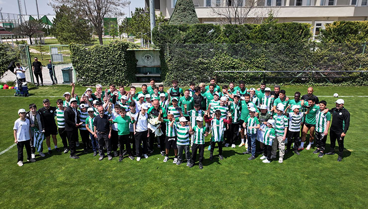 Minik sporseverin talebi yerine getirildi: Konyaspor’la buluştu