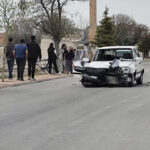 Otomobilin çarptığı elektrikli bisiklet sürücüsü öldü