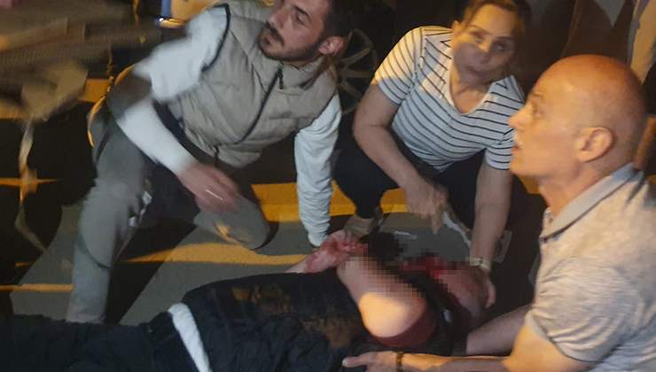 Sakarya’da, servis minibüsünün çarptığı emekli polis yaralandı