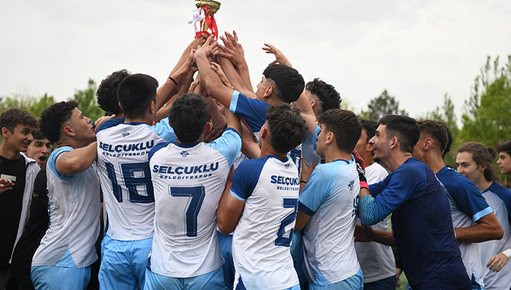 Selçuklu Belediye U17 Konya şampiyonu