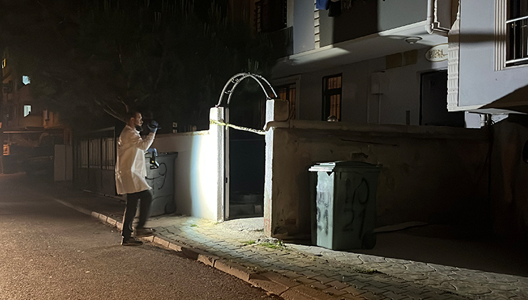 Silah sesi duyan komşuları yaralı halde buldu