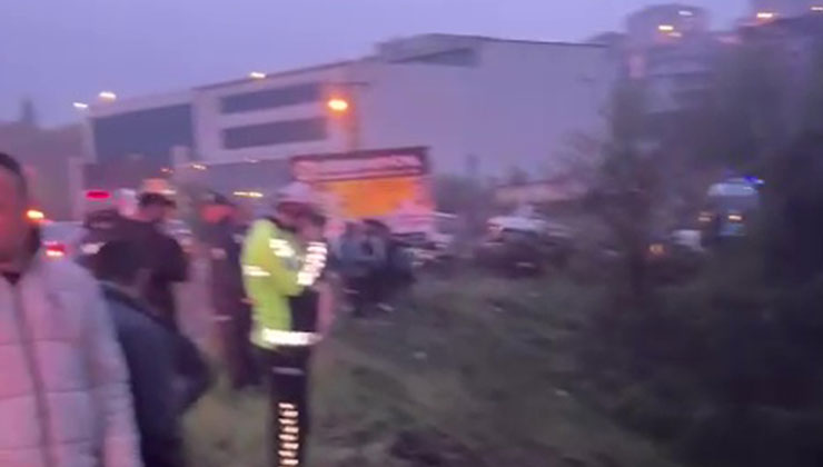Zonguldak’ta otomobil dereye devrildi: 4 yaralı