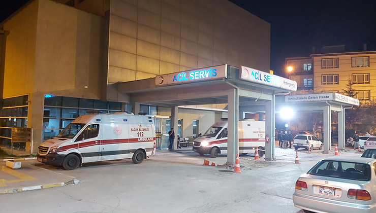17 yaşındaki gencin boğazını kestiği babası öldü