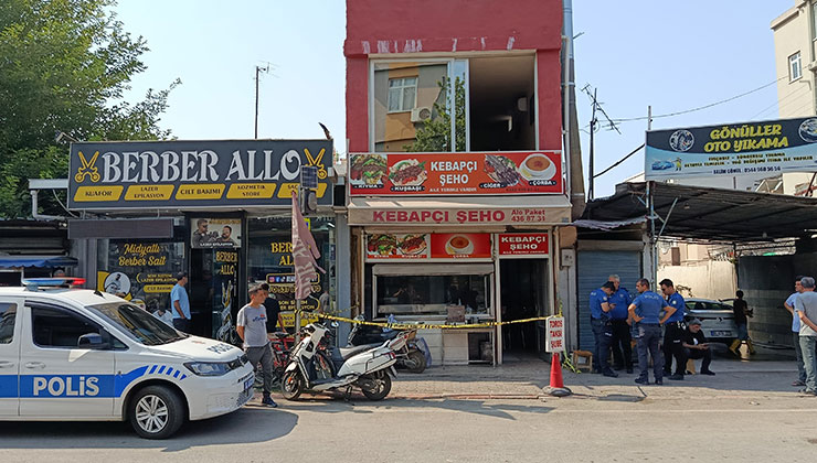Adana’da evlat vahşeti: Annesini defalarca bıçaklayıp öldürdü
