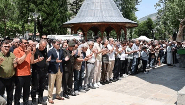 Amasya’da eski gazeteci Necati Apaydın hayatını kaybetti
